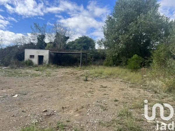 Terrain 572 m²