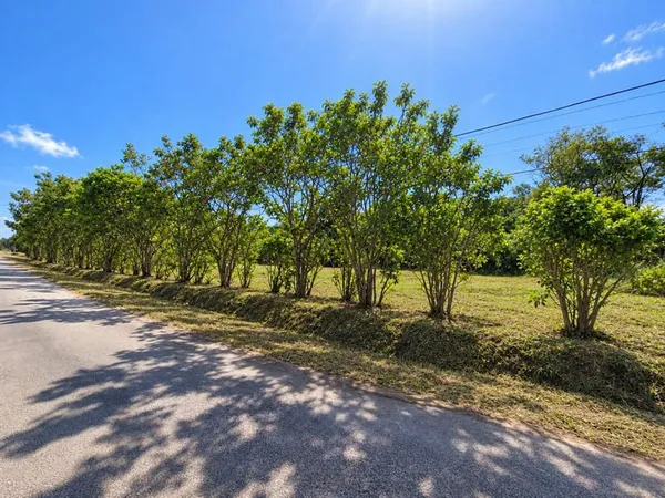 Terrain constructible de 1010 m² à vendre à Sainte Agathe - MACOURIA (973)