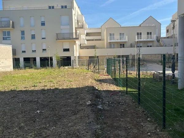 Terrain constructible 588 m²
