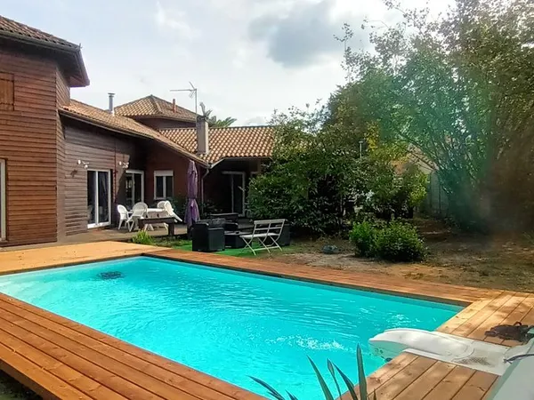 Maison Familiale 5 chambres avec piscine, sans vis-à-vis
