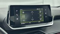 Peugeot 2008 1.2 PureTech 130ch S&S GT EAT8 — photo 13