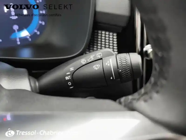 Volvo Xc40 b3 163 ch dct7 ultra — photo 17