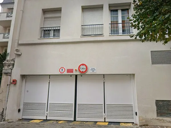 Double place de parking à louer