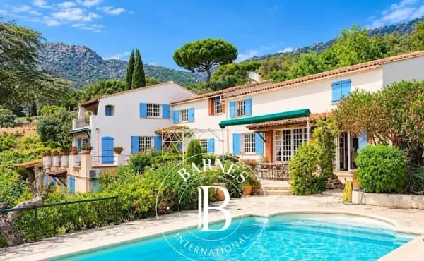 Propriété 8 pièces 300 m²