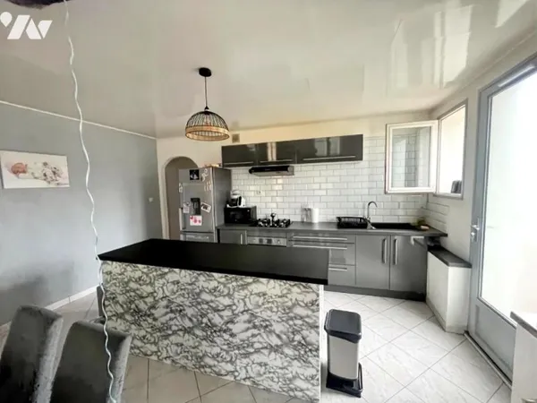 Maison 3 pièces 147 m²
