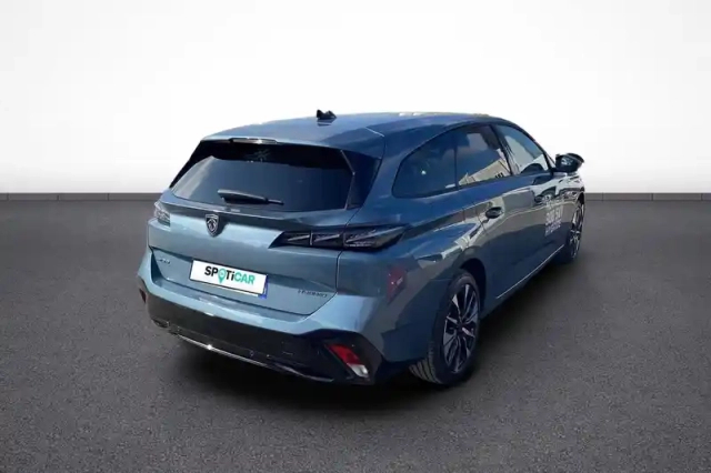 Peugeot 308 sw hybrid 145 e-dcs6 — photo 6