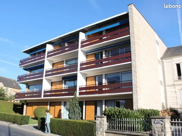 Grand F3 bien situé 91m2 premier étage