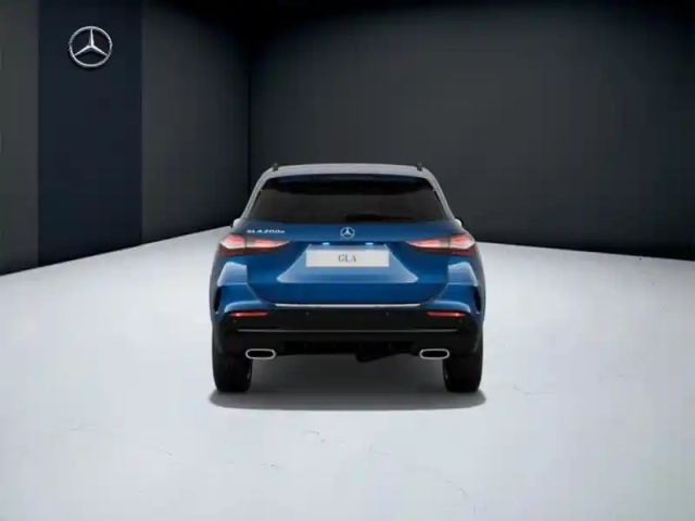 Mercedes Gla 200 d amg line — photo 4