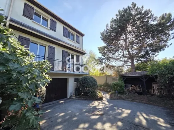 Maison 5 pièces 85 m²