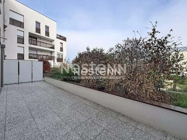 À LOUER : SAINT-CYR-L'ÉCOLE- BEL APPARTEMENT 3 pièces avec terrasse et parking s/sol