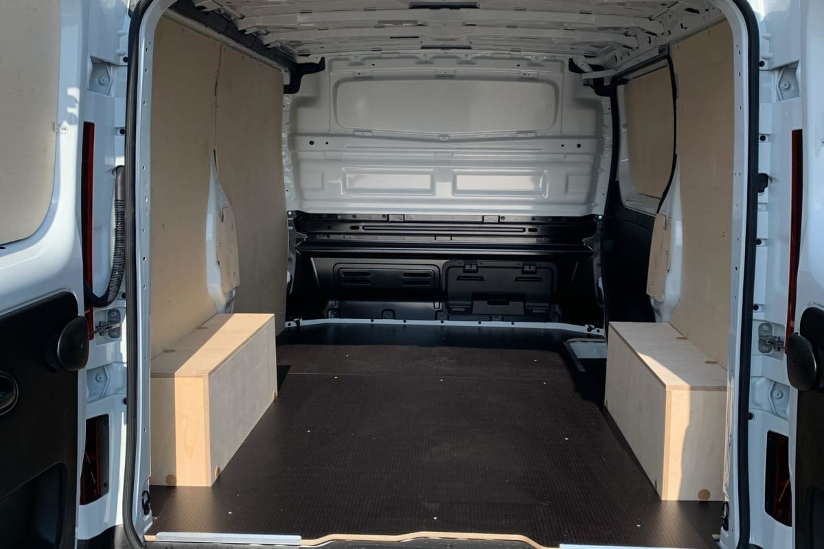 Renault TRAFIC FOURGON — photo 10