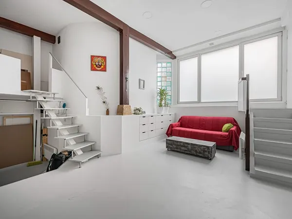Maison indépendante Paris 18e - A deux pas du marché de l'Olive - 4 pièce(s) 70 m2