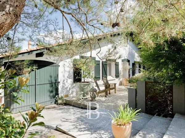 Maison 7 pièces 142 m²