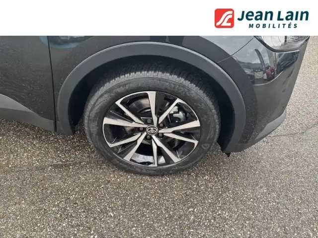 Toyota C-Hr phev 225 — photo 45