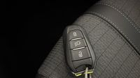 Peugeot 208 1.2 PureTech 100ch S&S Allure Pack — photo 16