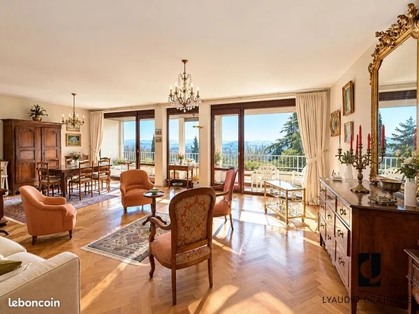 Appartement 5 pièces 124 m²