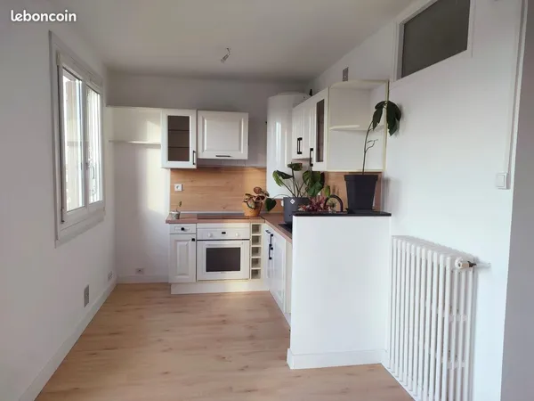⭐ Appartement T4 rénové - 76 m² - Dernier étage avec ascenseur