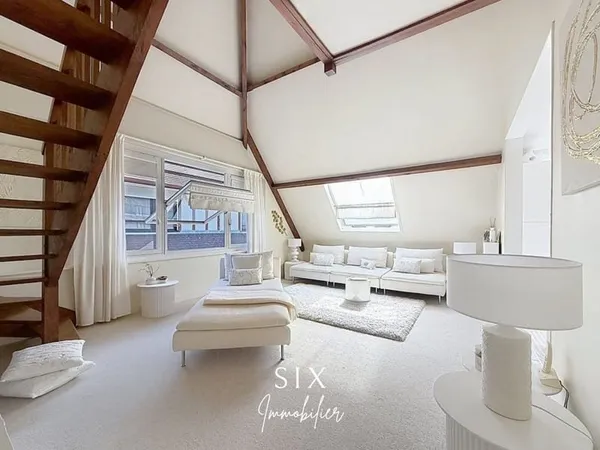 LUMINEUX DUPLEX VUE MER AVEC PISCINE COLLECTIVE, PARKING & CAVE
