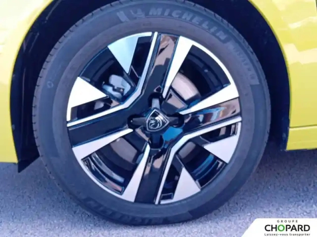 Peugeot 208 hybrid 110 ch e-dcs6 — photo 9