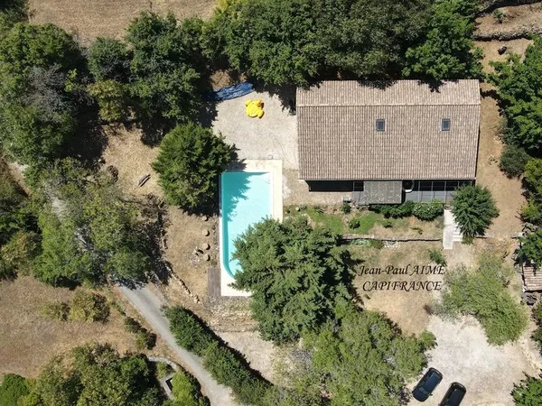 Maison 7 pièces 200 m²
