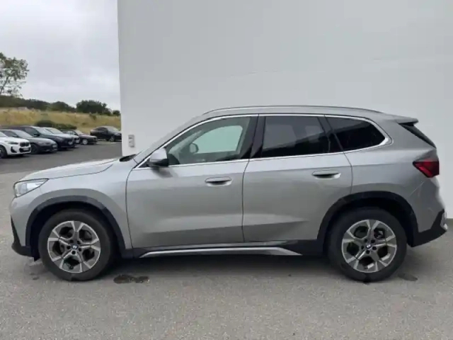 Bmw X1 sdrive18d 150ch xline — photo 3