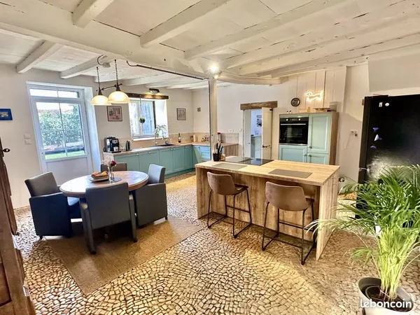 Propriété 3 pièces 94 m²