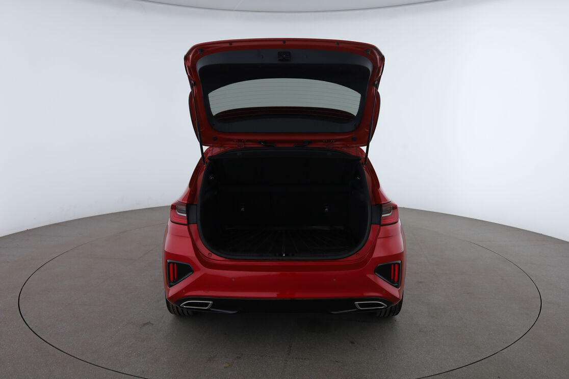 Kia cee'd 1.6 CRDi ISG MHEV GT Line iBVM6 — photo 16