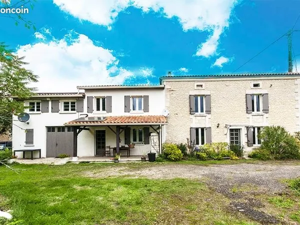 Maison 7 pièces 220 m²
