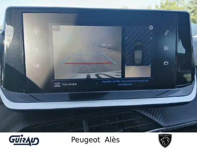 Peugeot 208 puretech 100 s&amp;s bvm6 — photo 18