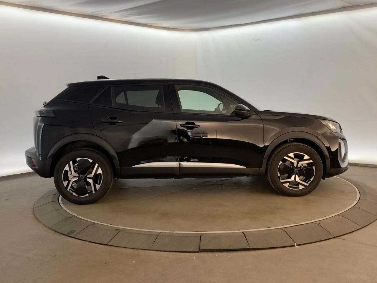 Peugeot 2008 hybrid 145 ch e-dcs6 allure — photo 4