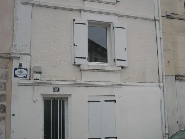 A louer maison de ville T3 de 60m2 Angoulême Saint-Cybard