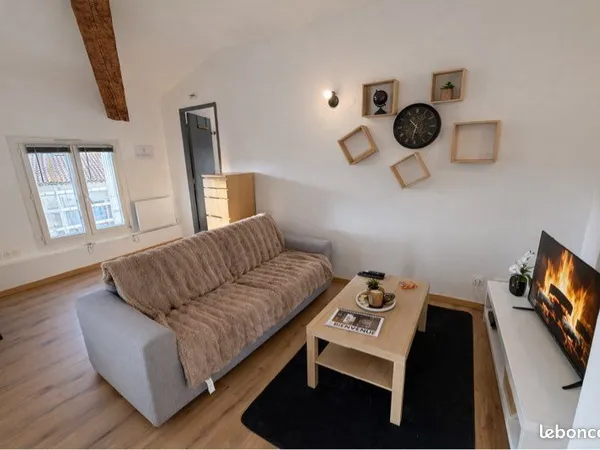 🏡 Superbe T2 de 53 m² - Vue sur la place du 11 Novembre - Centre-ville de Béziers
