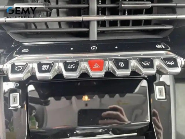 Peugeot 208 hybrid 110 ch e-dcs6 — photo 22