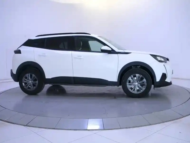 Peugeot 2008 puretech 130 s&amp;s eat8 — photo 4