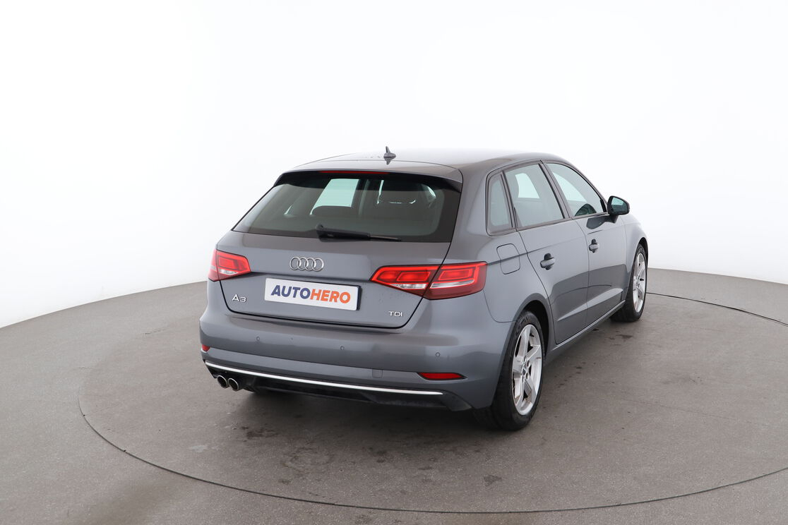 Audi A3 Sportback 35 TDI Sport S Tronic 7 — photo 5