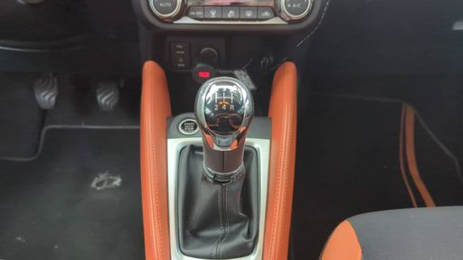 Nissan Micra 0.9 IG-T 90 - Bose Personal Edition – 2018 – 109234 km – Essence – Boîte Manuelle — photo 21