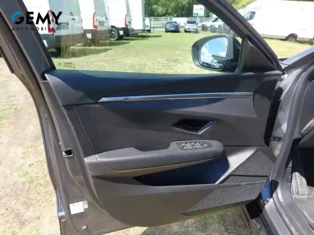 Renault Megane e-tech ev60 220 ch super charge — photo 17
