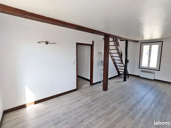 A louer appartement T3, duplex, 52 m² +1 parking sécurisé