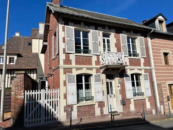 Maison 8 pièces 138 m²