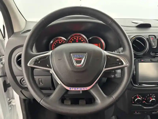 Dacia Lodgy tce 115 5 places — photo 24