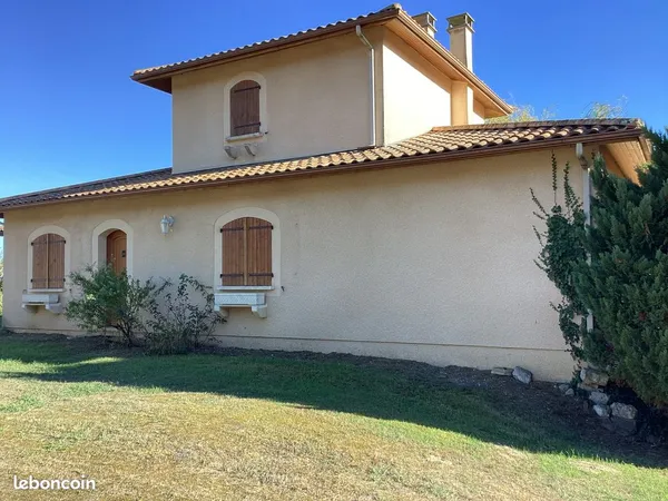 Villa 4 pièces 130 m²