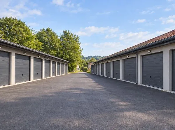 Box / garages à louer prochainement Pouzac
