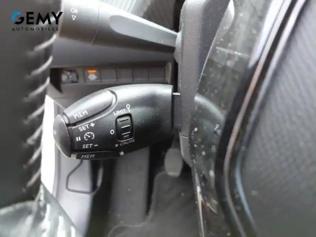 Peugeot 208 bluehdi 100 s&amp;s bvm6 — photo 14