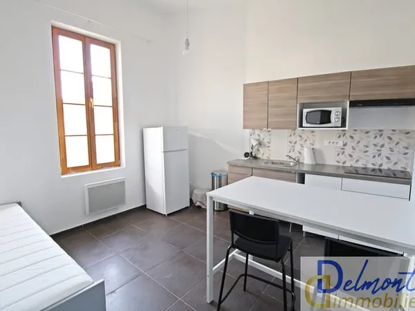 STUDIO MEUBLÉ - CENTRE-VILLE LA SEYNE-SUR-MER