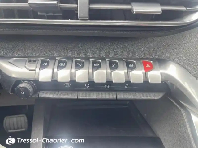 Peugeot 3008 puretech 130ch s&amp;s eat8 allure — photo 22