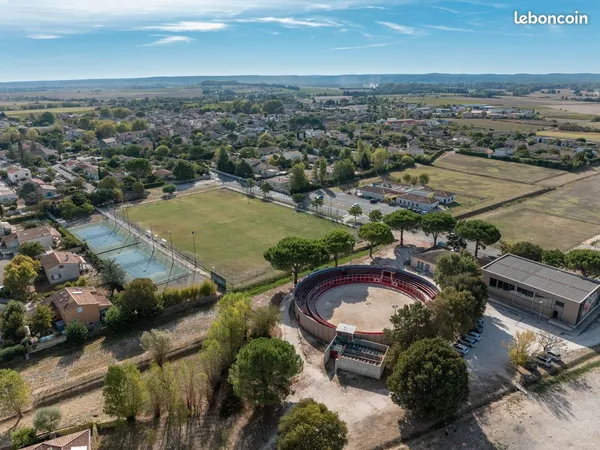 Terrain viabilisé de 405 m2 à ST CHAPTES