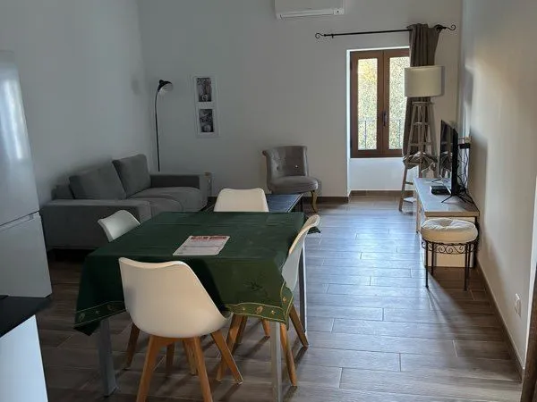 Appartement meublé à l'année