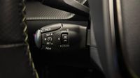 Peugeot 2008 1.2 PureTech 130ch S&S GT — photo 25