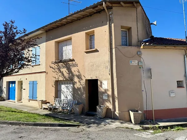 MAZERES : MAISON T3 AVEC GARAGE ET COUR EXTERIEURE