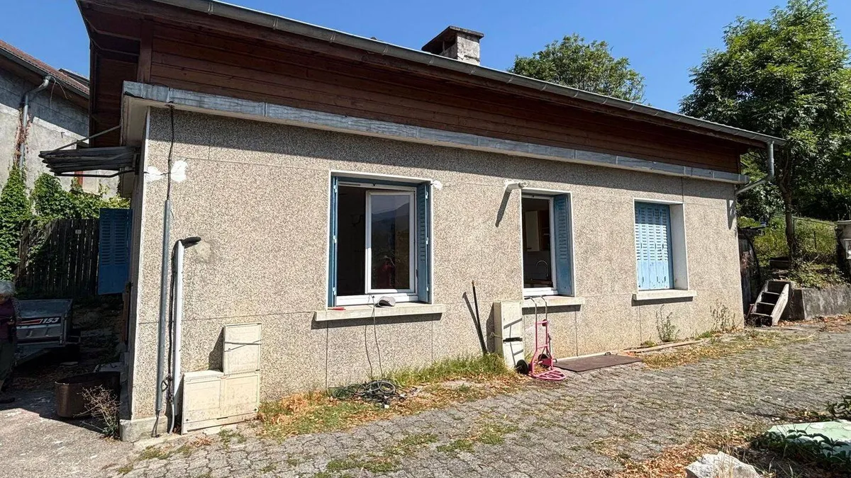 Photo 2